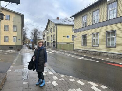 <b>Kevade esimesel "Minu Kalamaja" ekskursioonil viib Kalamaja avastama kunstnik Sandra Jõgeva</b>